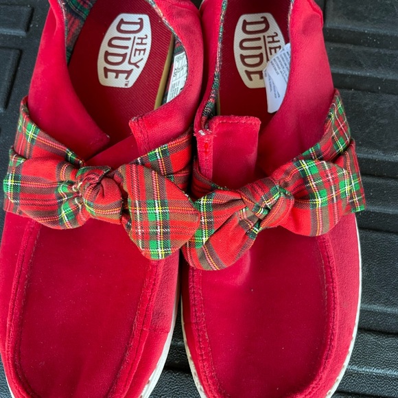 Hey Dude Red Tartan Plaid Slip-Ons - Picture 1 of 3